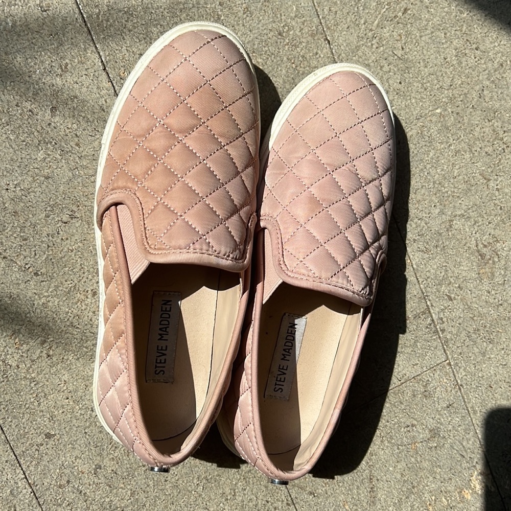 Steve Madden slip on shoes